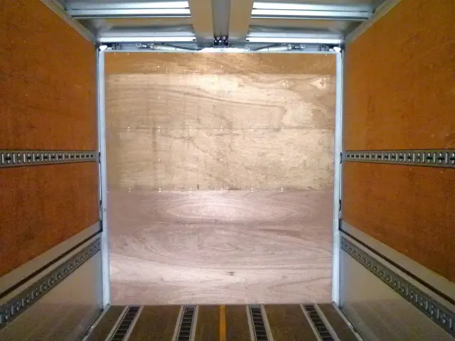 いすゞ ギガ 2PG-CYJ77C(8x4)の写真13