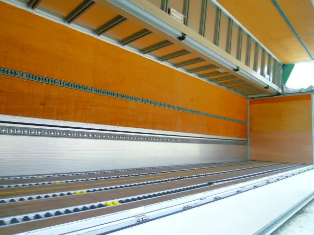 いすゞ ギガ 2PG-CYJ77C(8x4)の写真19