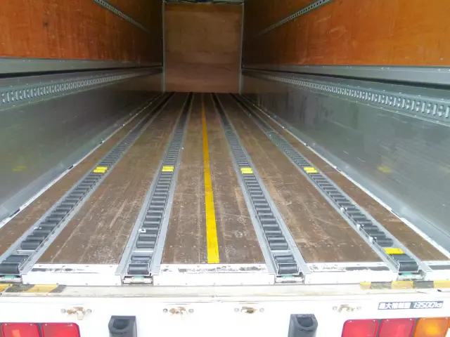 いすゞ ギガ 2PG-CYJ77C(8x4)の写真21