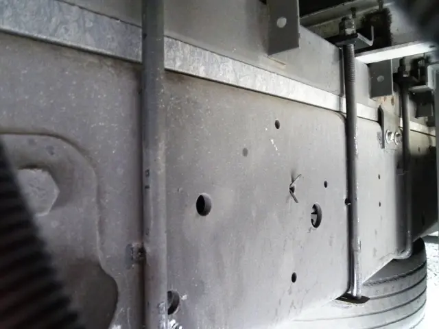 いすゞ ギガ 2PG-CYJ77C(8x4)の写真44