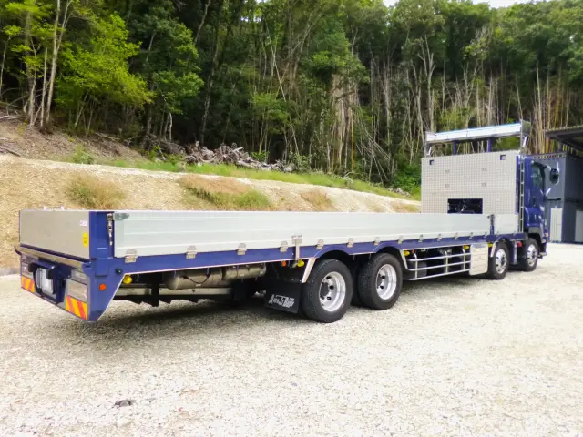 いすゞ ギガ 2PG-CYJ77D(8x4)の写真4