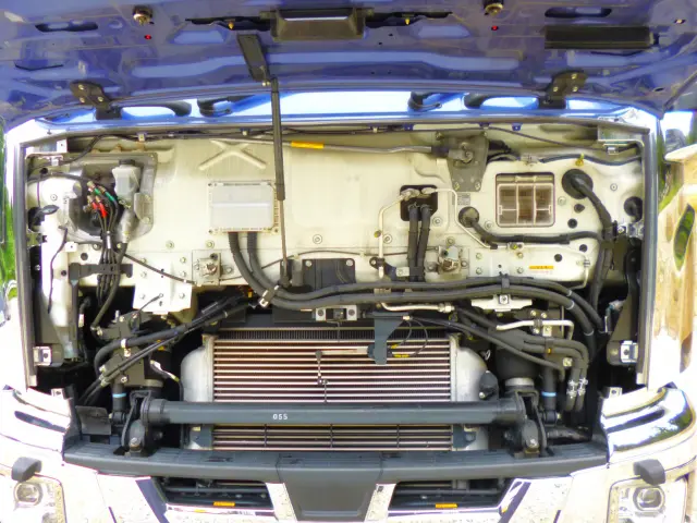 いすゞ ギガ 2PG-CYJ77D(8x4)の写真8