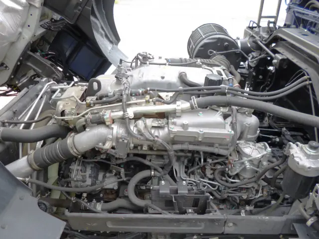 いすゞ ギガ 2PG-CYJ77D(8x4)の写真22