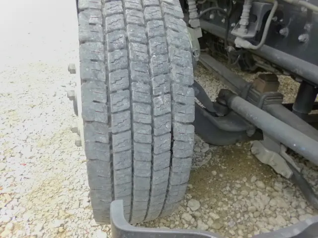 いすゞ ギガ 2PG-CYJ77D(8x4)の写真41