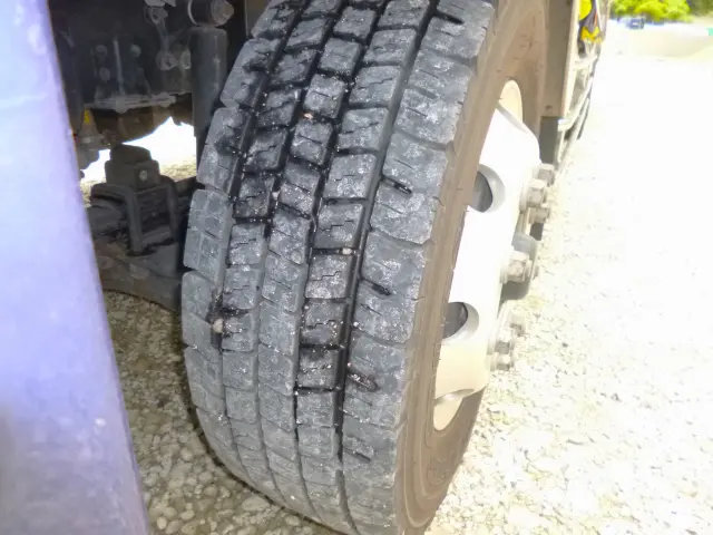 いすゞ ギガ 2PG-CYJ77D(8x4)の写真44