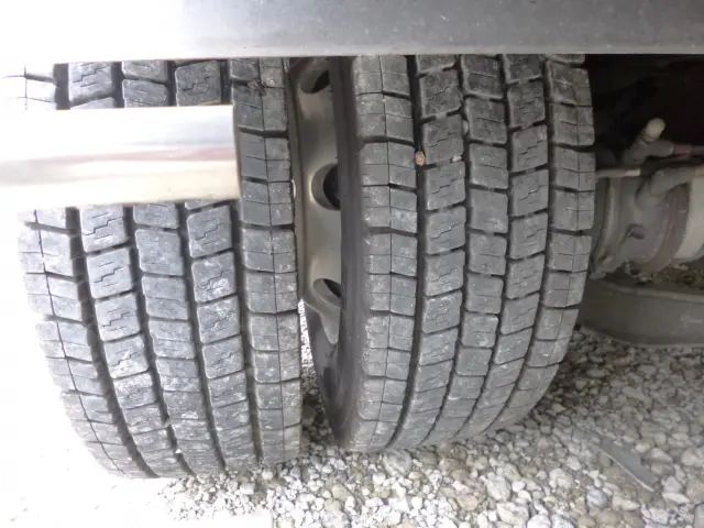 いすゞ ギガ 2PG-CYJ77D(8x4)の写真45