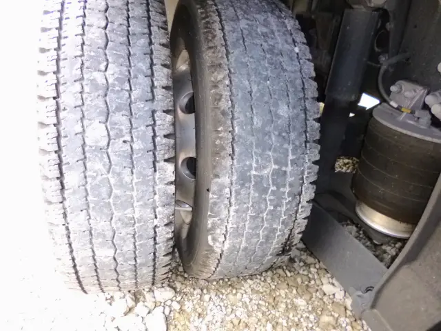 いすゞ ギガ 2PG-CYJ77D(8x4)の写真47