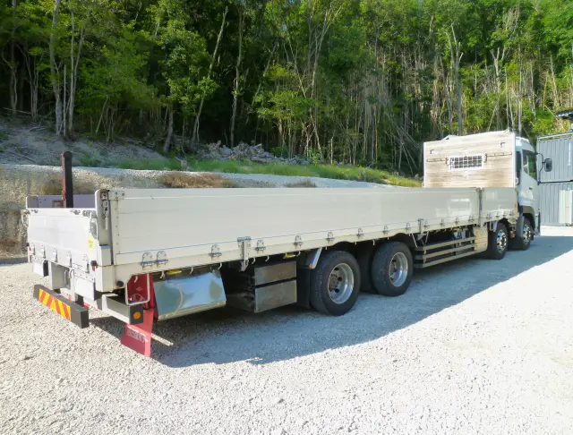 UD クオン 2PG-CG5CA(8x4)の写真4