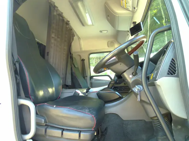 UD クオン 2PG-CG5CA(8x4)の写真21