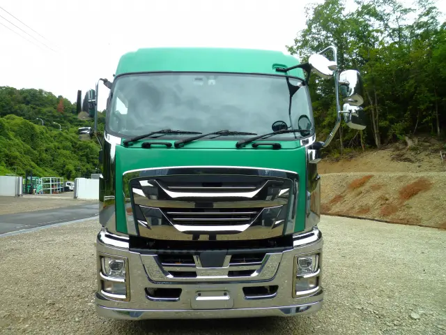 いすゞ ギガ 2DG-EXZ52CK(6x4)の写真2