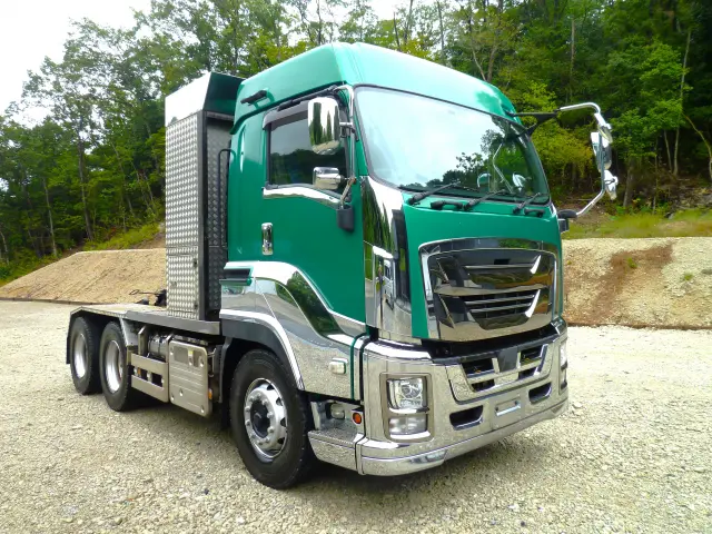 いすゞ ギガ 2DG-EXZ52CK(6x4)の写真3