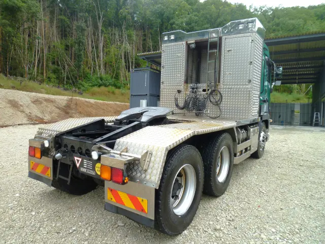 いすゞ ギガ 2DG-EXZ52CK(6x4)の写真4