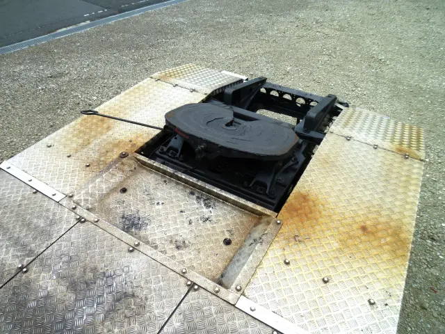 いすゞ ギガ 2DG-EXZ52CK(6x4)の写真12