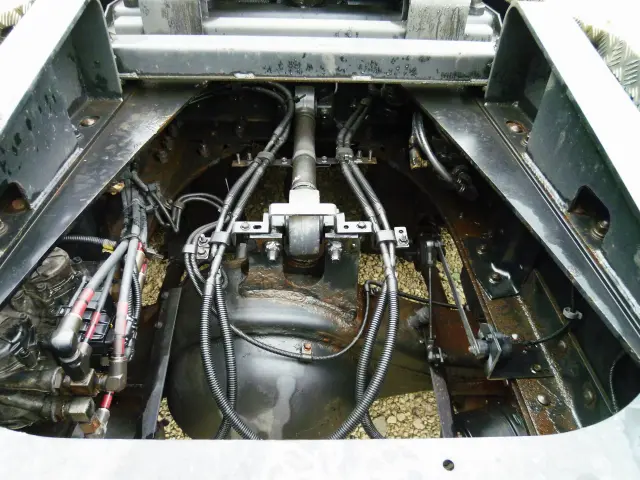 いすゞ ギガ 2DG-EXZ52CK(6x4)の写真13