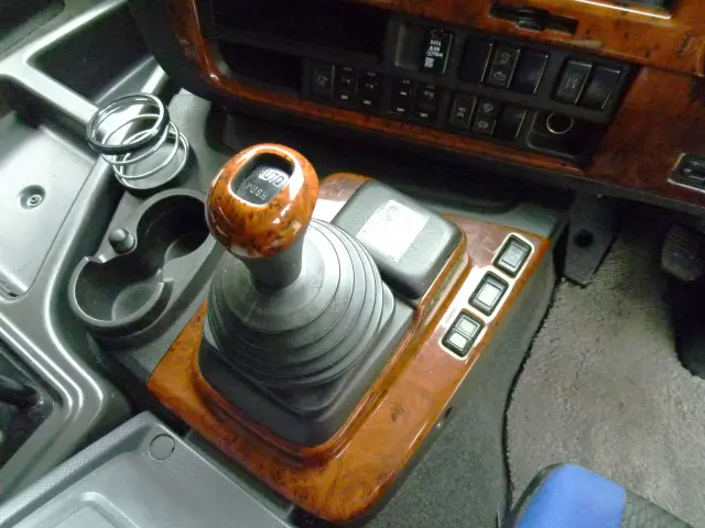 いすゞ ギガ 2DG-EXZ52CK(6x4)の写真25