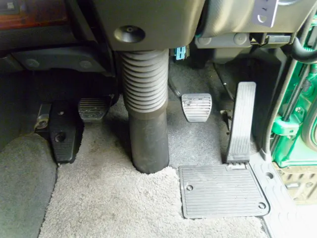 いすゞ ギガ 2DG-EXZ52CK(6x4)の写真26