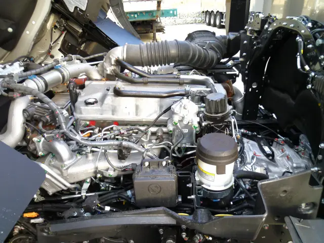 日野 プロフィア 2DG-FW1AHC(8x4)の写真24