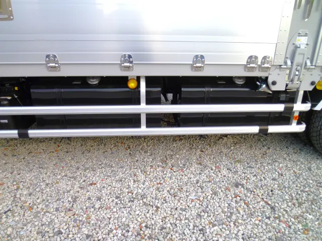 日野 プロフィア 2DG-FW1AHC(8x4)の写真27