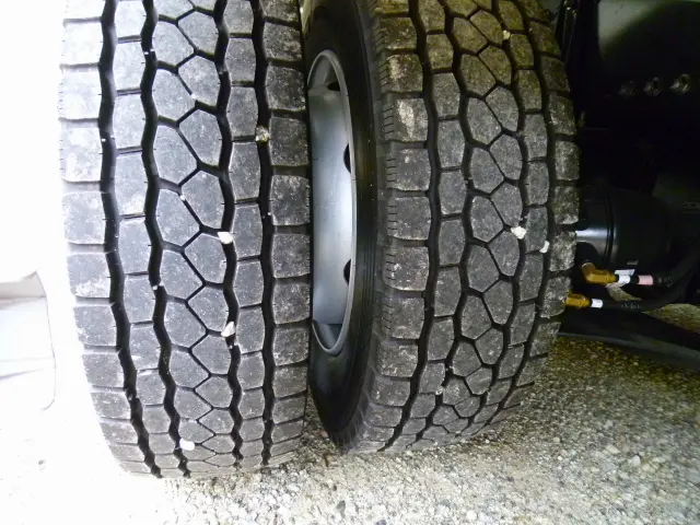 日野 プロフィア 2DG-FW1AHC(8x4)の写真47