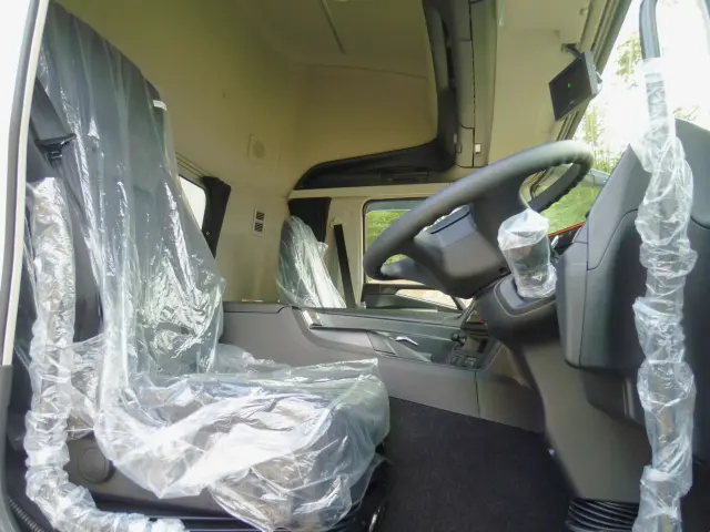 三菱 スーパーグレート 2PG-FS84VZ(8x4)の写真24