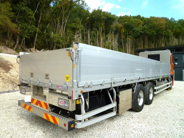 日野 プロフィア 2DG-FR1AHJ(2WD)の写真4