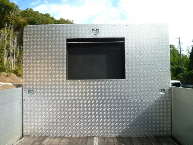 日野 プロフィア 2DG-FR1AHJ(2WD)の写真12