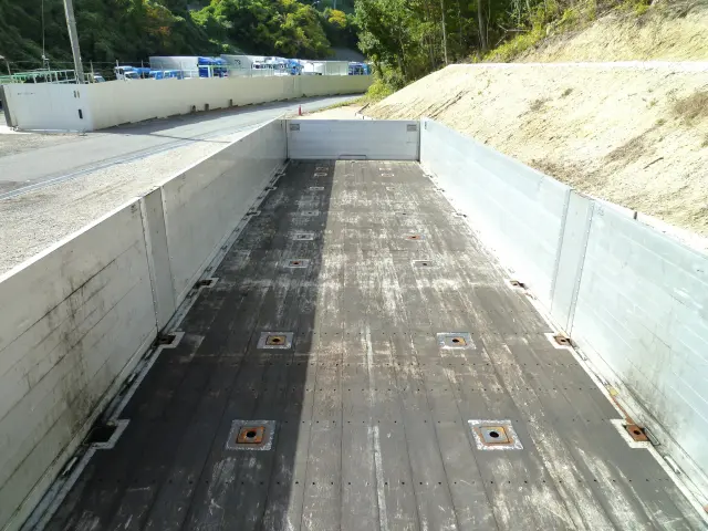 日野 プロフィア 2DG-FR1AHJ(2WD)の写真16