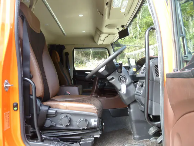 日野 プロフィア 2DG-FR1AHJ(2WD)の写真26
