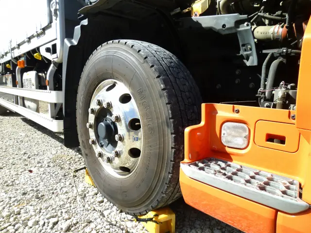 日野 プロフィア 2DG-FR1AHJ(2WD)の写真40