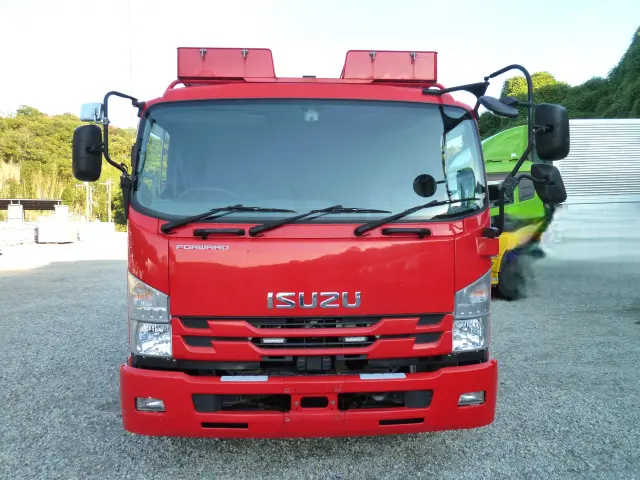 いすゞ フォワード 2RG-FTR90V2(2WD)の写真2