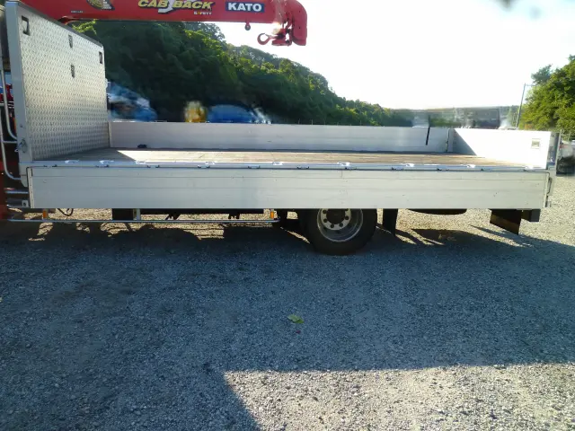 いすゞ フォワード 2RG-FTR90V2(2WD)の写真17