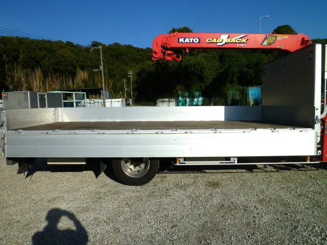 いすゞ フォワード 2RG-FTR90V2(2WD)の写真19