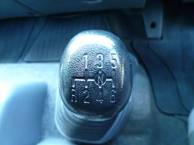 いすゞ フォワード 2RG-FTR90V2(2WD)の写真35