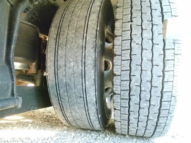 いすゞ フォワード 2RG-FTR90V2(2WD)の写真47