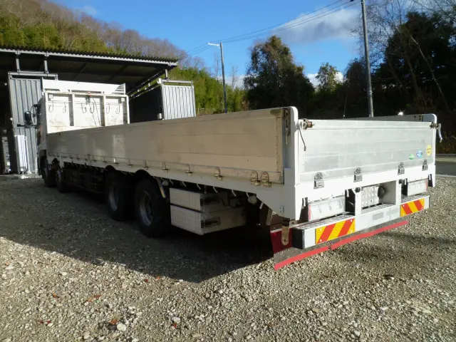 ＵＤ クオン 2PG-CG5CA(8x4)の写真6