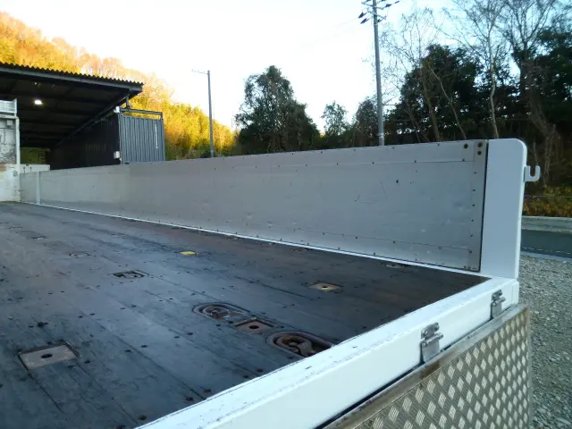 ＵＤ クオン 2PG-CG5CA(8x4)の写真15