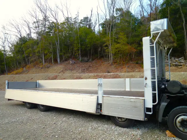 ＵＤ クオン 2PG-CG5CA(8x4)の写真21