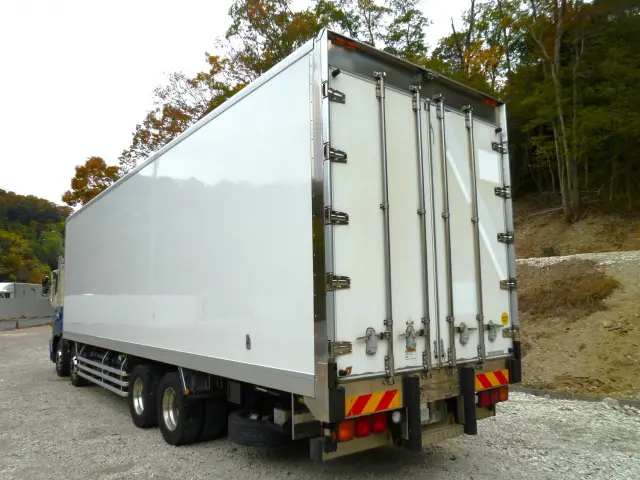 日野 プロフィア 2DG-FW1AHJ(8x4)の写真6