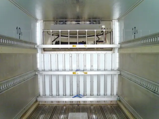 日野 プロフィア 2DG-FW1AHJ(8x4)の写真12