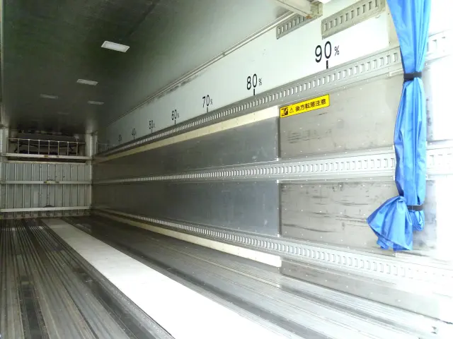 日野 プロフィア 2DG-FW1AHJ(8x4)の写真14