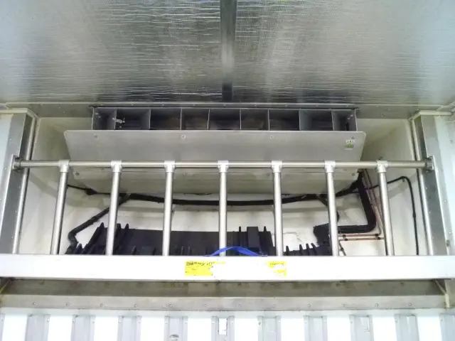 日野 プロフィア 2DG-FW1AHJ(8x4)の写真19