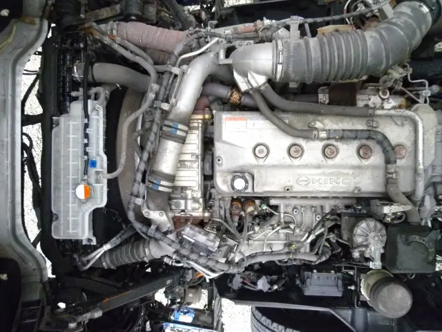 日野 プロフィア 2DG-FW1AHJ(8x4)の写真27