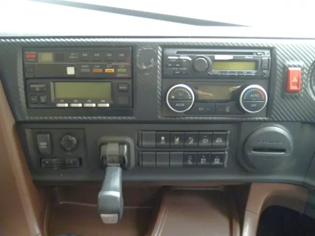 日野 プロフィア 2DG-FW1AHJ(8x4)の写真31