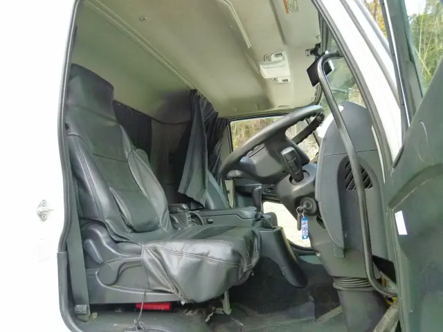 三菱 ファイター 2KG-FK65FY(2WD)の写真23