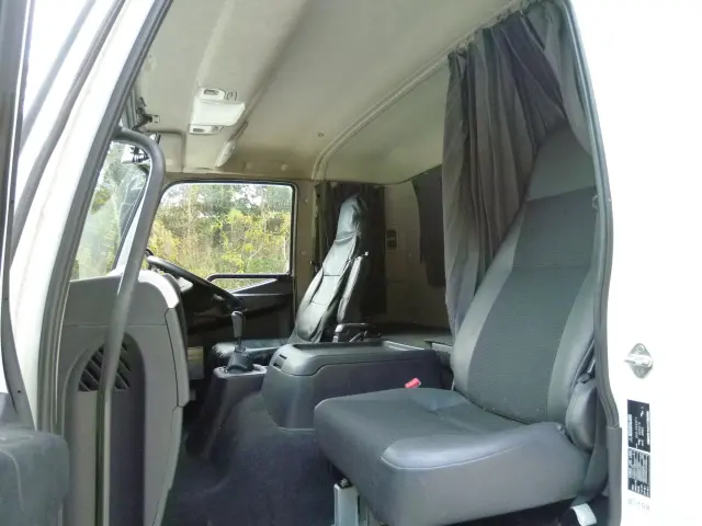 三菱 ファイター 2KG-FK65FY(2WD)の写真28