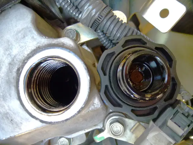 いすゞ フォワード 2RG-FTR90V2(2WD)の写真23