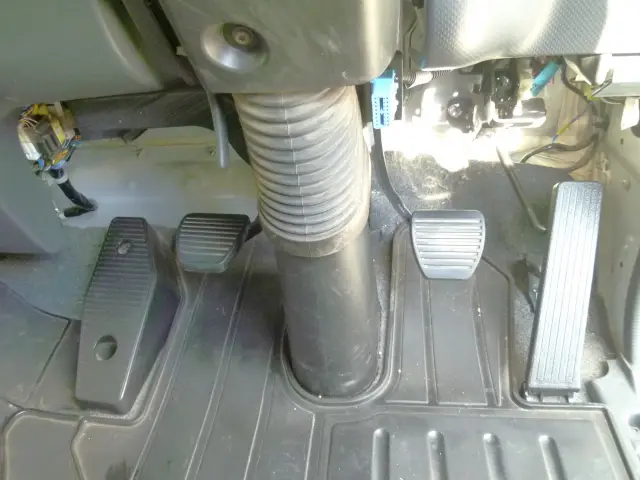 いすゞ フォワード 2RG-FTR90V2(2WD)の写真29