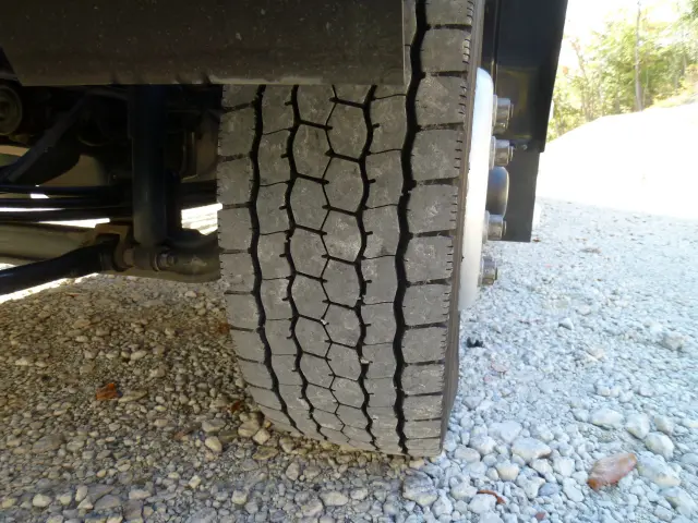 いすゞ フォワード 2RG-FTR90V2(2WD)の写真39