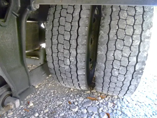 いすゞ フォワード 2RG-FTR90V2(2WD)の写真41