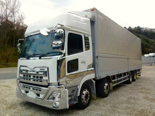 ＵＤ クオン 2PG-CG5CA(8x4)の写真1